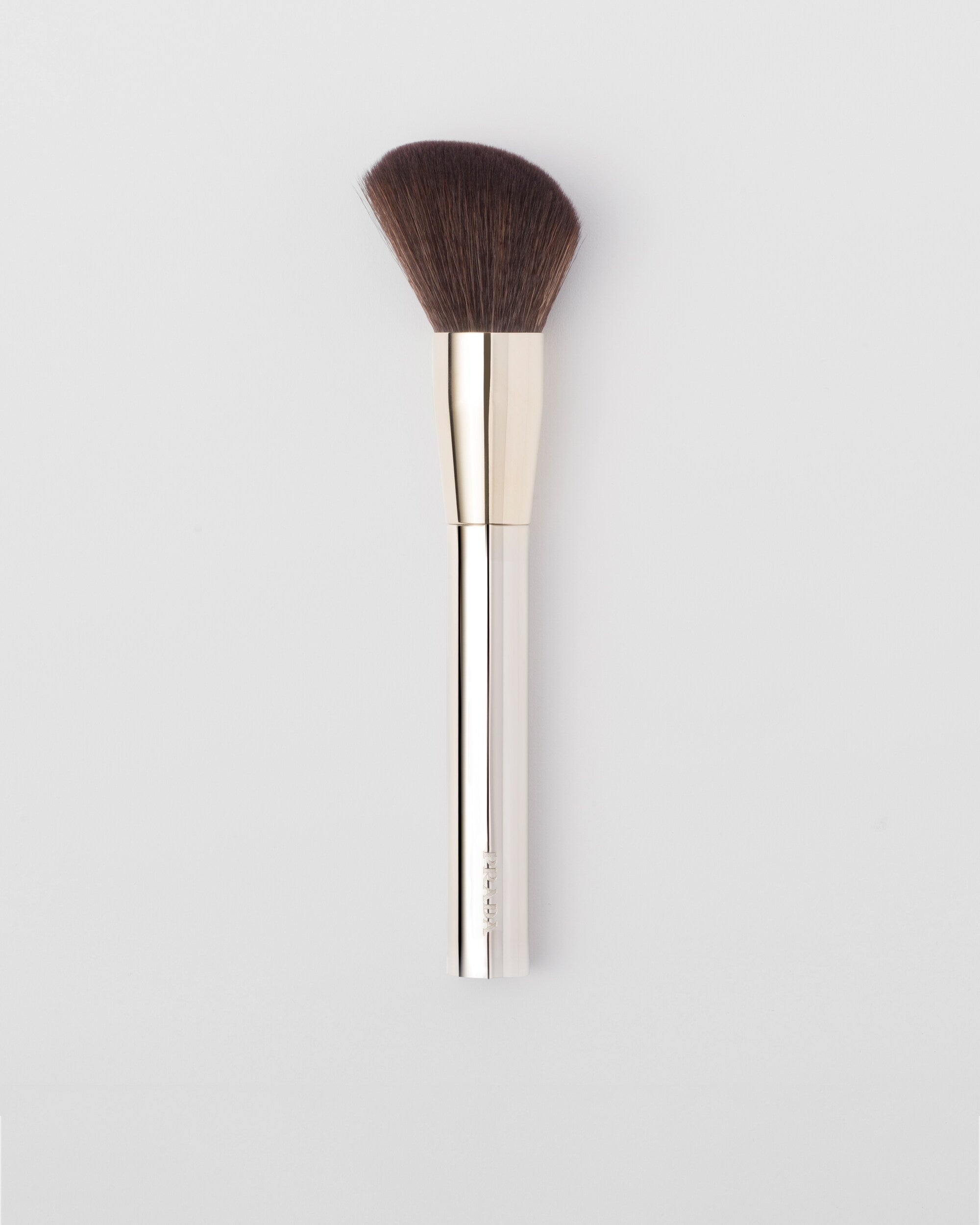 Cọ Phấn Má Hồng PRADA 02 Powder Sculpting Brush - Kallos Vietnam