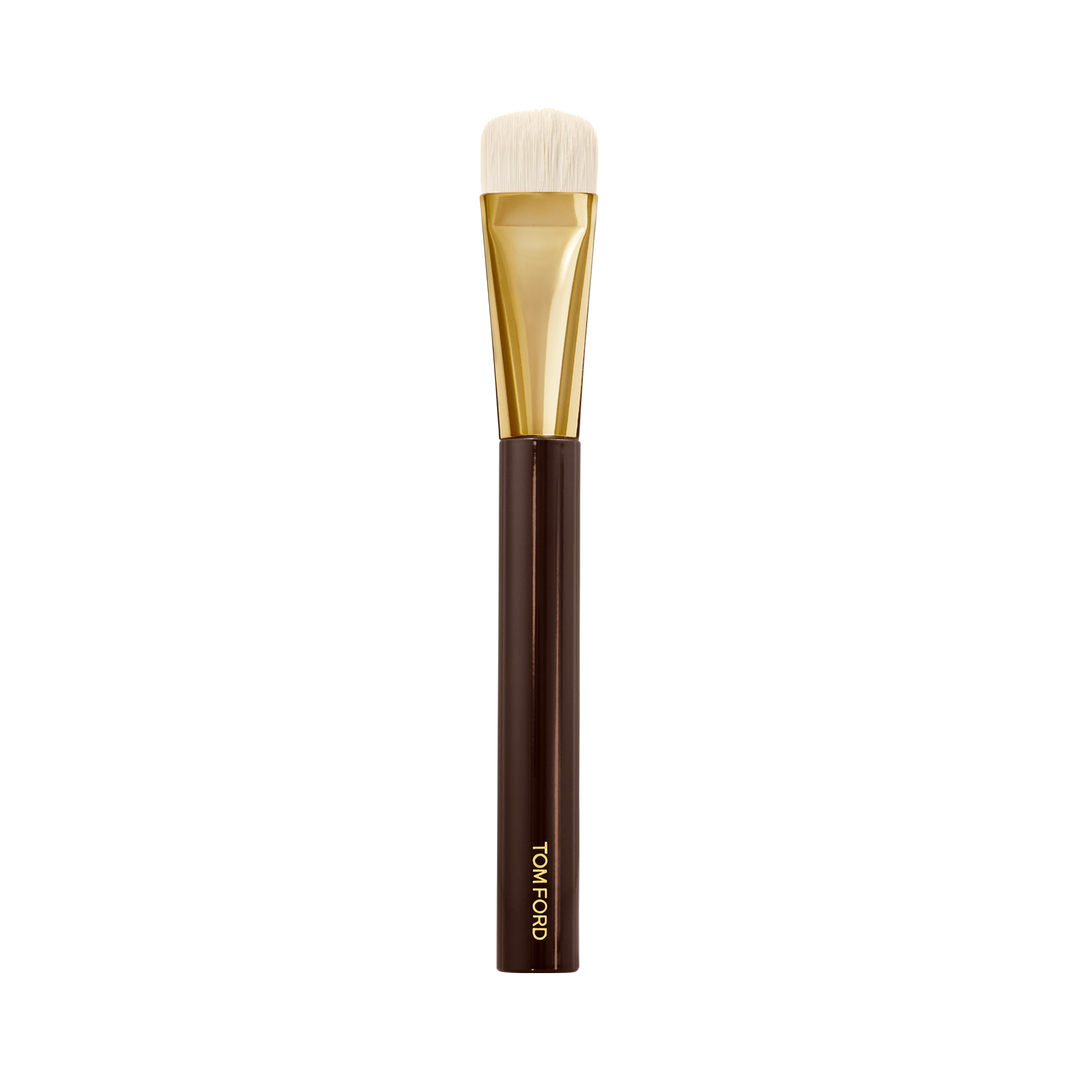 Cọ Tạo Khối TOM FORD Shade and Illuminate Brush 04