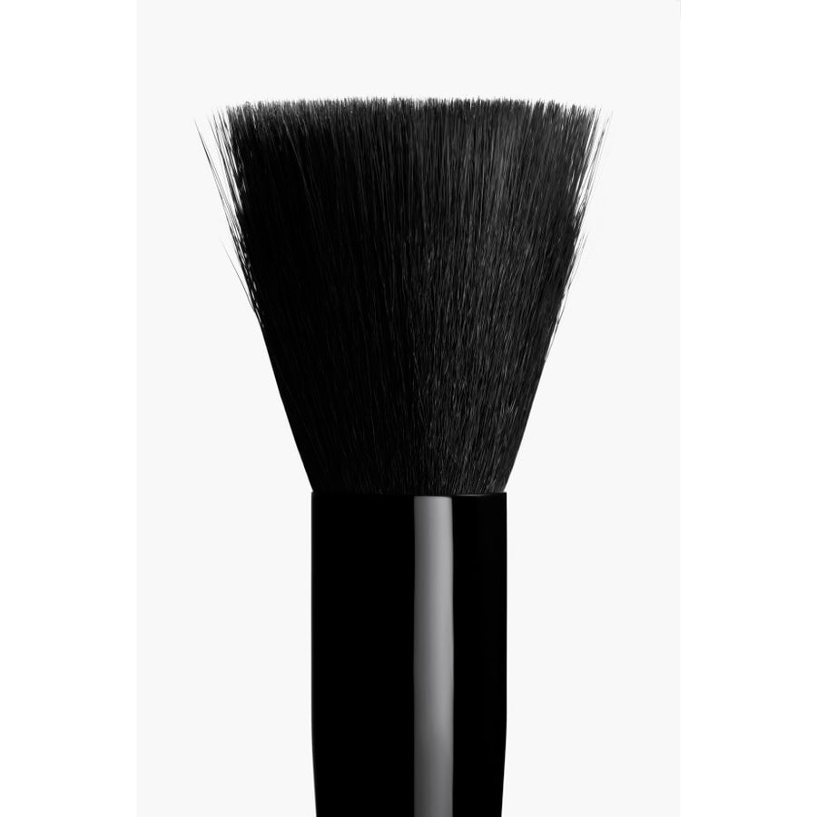 Cọ Trang Điểm CHANEL Les Pinceaux de Chanel Brush N°102 - Kallos Vietnam