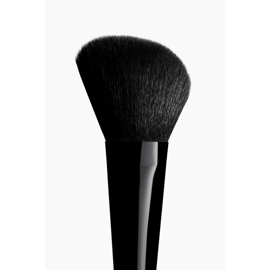 Cọ Trang Điểm CHANEL Les Pinceaux de Chanel Contouring Brush N°109 - Kallos Vietnam