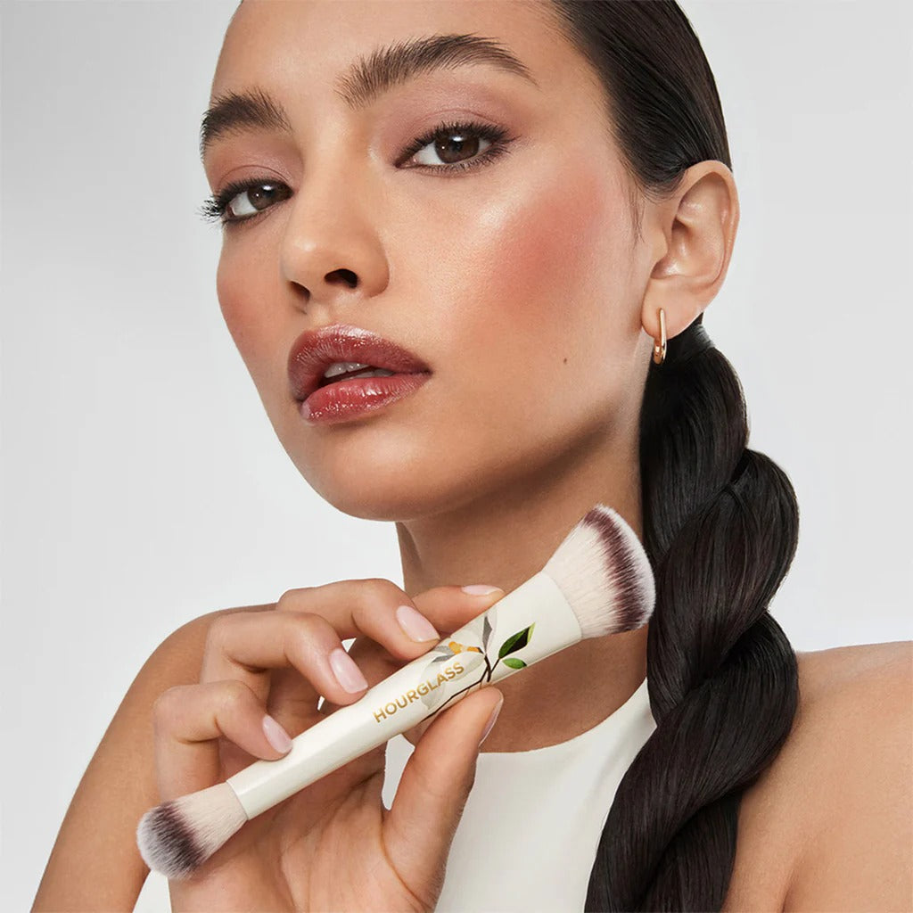 Cọ Trang Điểm HOURGLASS Ambient Lighting Edit Brush #Deer-Kallos