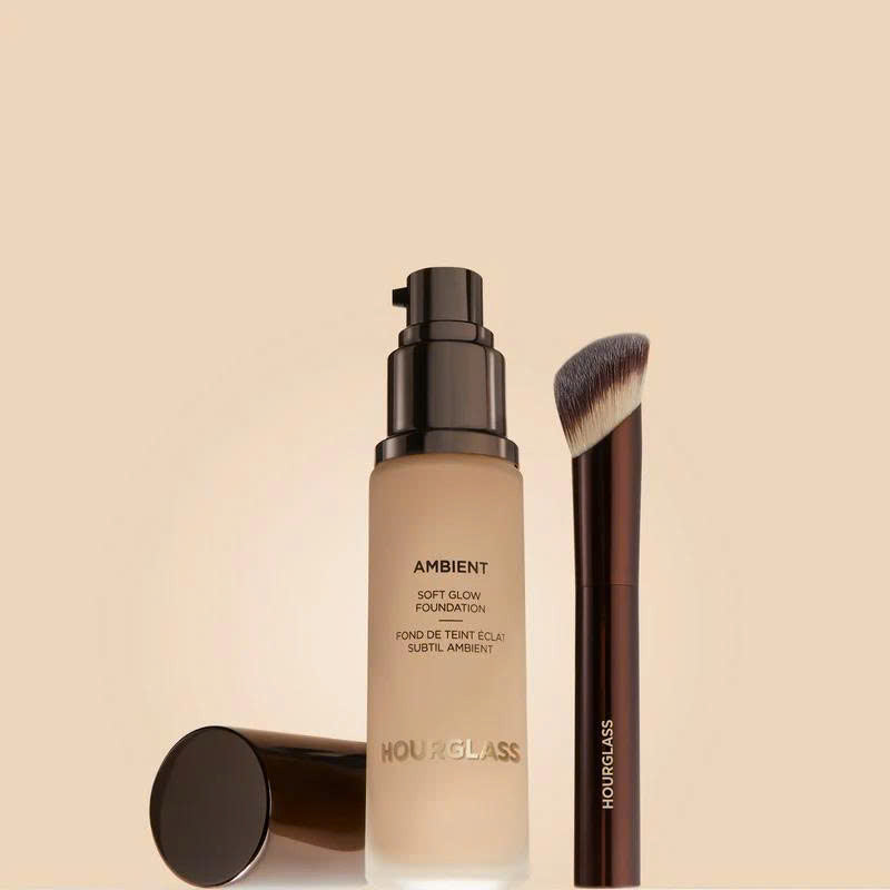 Cọ Trang Điểm HOURGLASS Ambient Soft Glow Foundation Brush-Kallos
