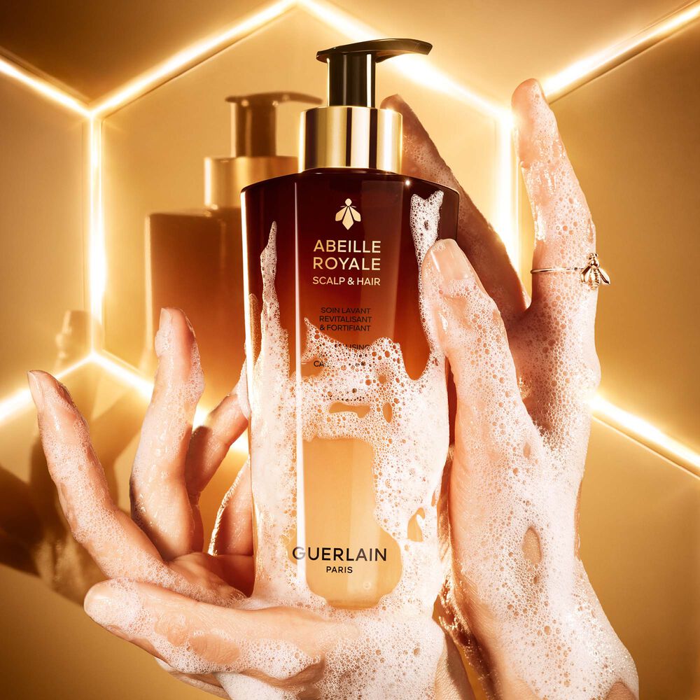 Dầu Gội GUERLAIN Abeille Royale Revitalizing & Fortifying Care Shampoo