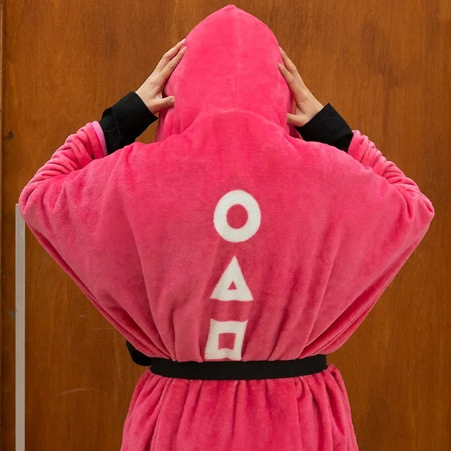 Bộ Quà Tặng Squid Game Pink Soldier Hood Cloak Blanket