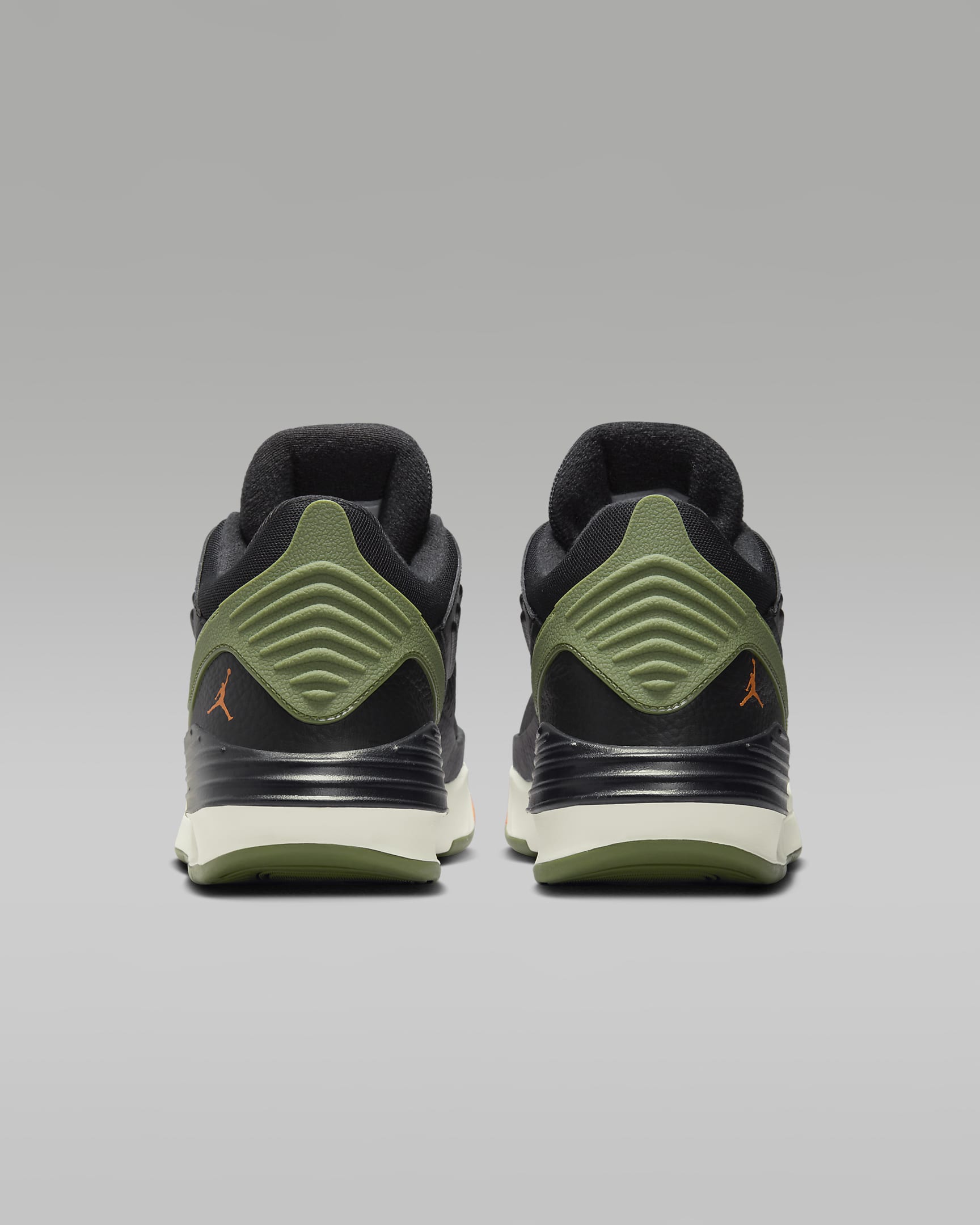 jordan max aura olive green