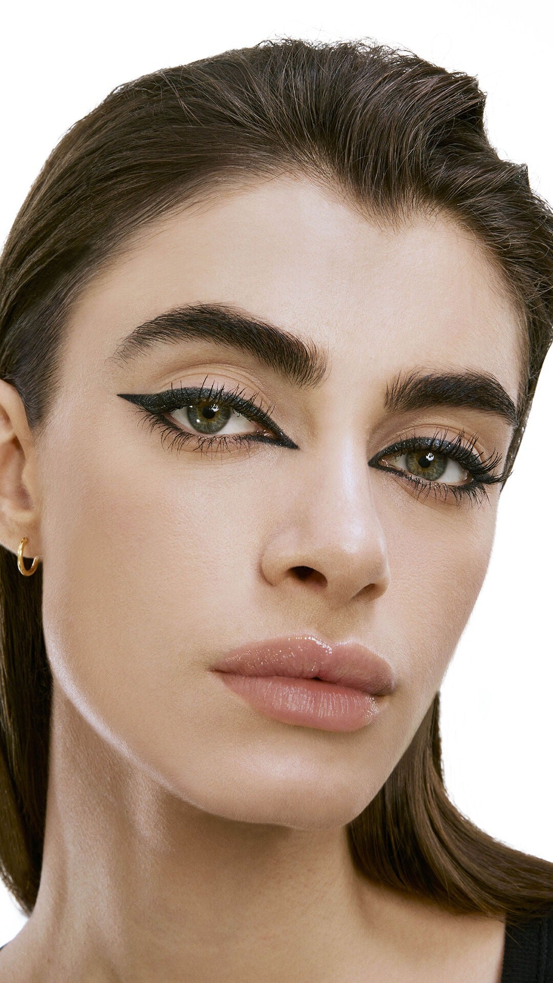 Kẻ Mắt YSL Lines Liberated Pencil Eyeliner #05 Black Nacre