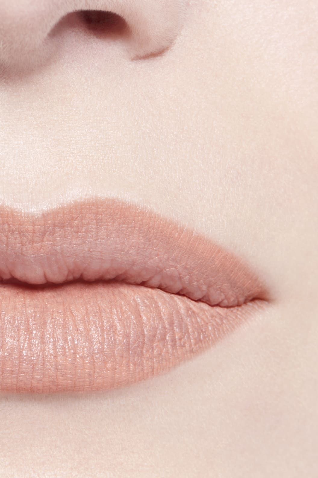 Kẻ Viền Môi CHANEL Le Crayon Lèvres #154 Peachy Nude - Soft Peachy Beige - Kallos Vietnam