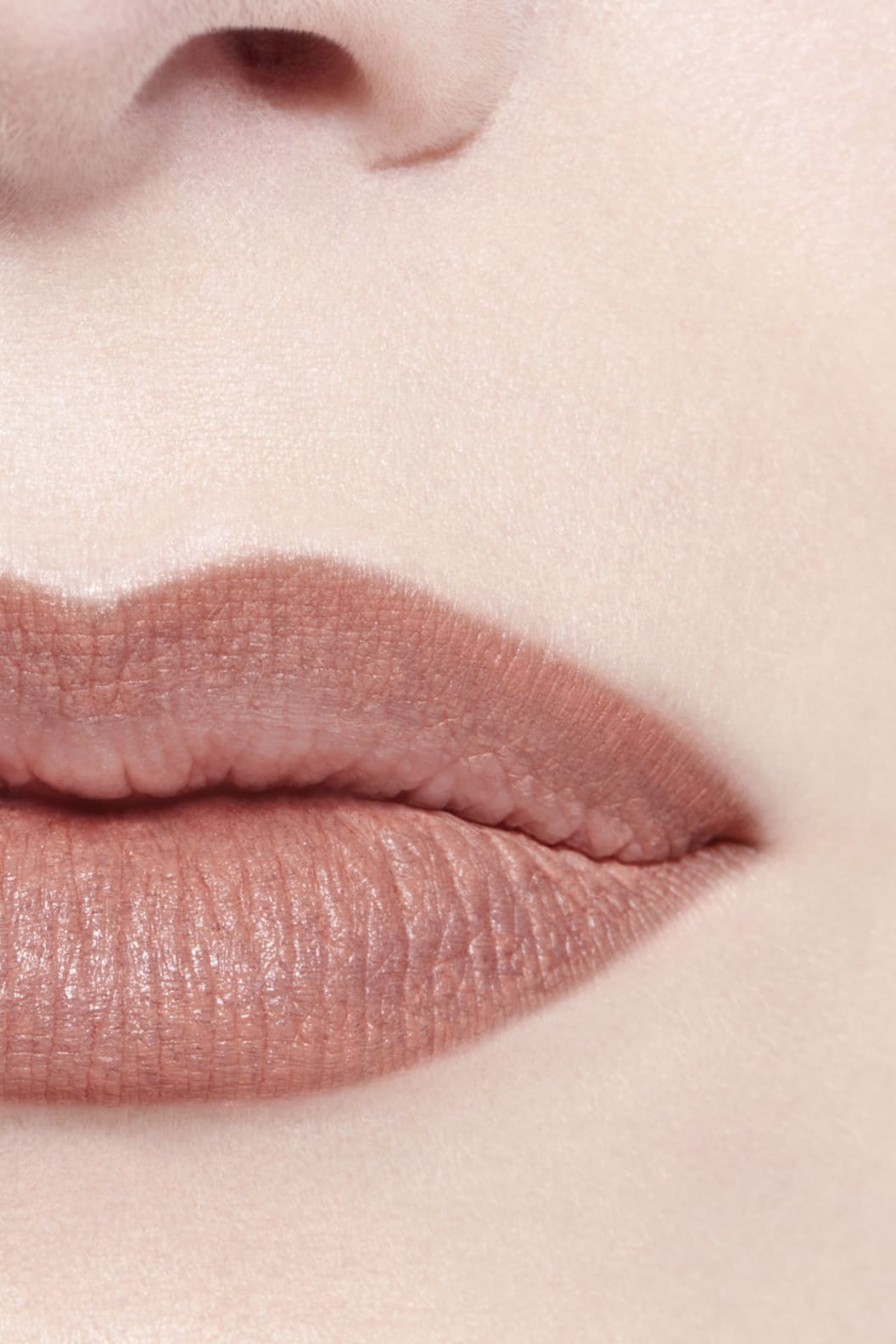 Kẻ Viền Môi CHANEL Le Crayon Lèvres #156 Beige Naturel - Natural Beige - Kallos Vietnam