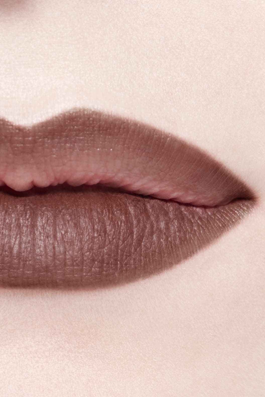 Kẻ Viền Môi CHANEL Le Crayon Lèvres #162 Nude Brun - Nude Brown - Kallos Vietnam