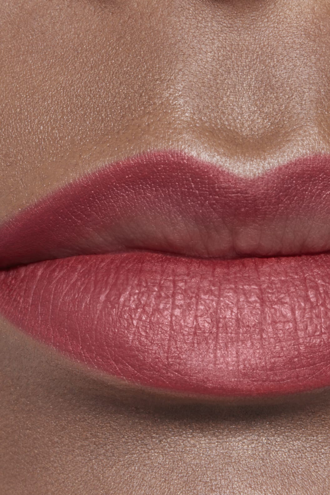 Kẻ Viền Môi CHANEL Le Crayon Lèvres #172 Bois De Rose - Warm Rosewood - Kallos Vietnam