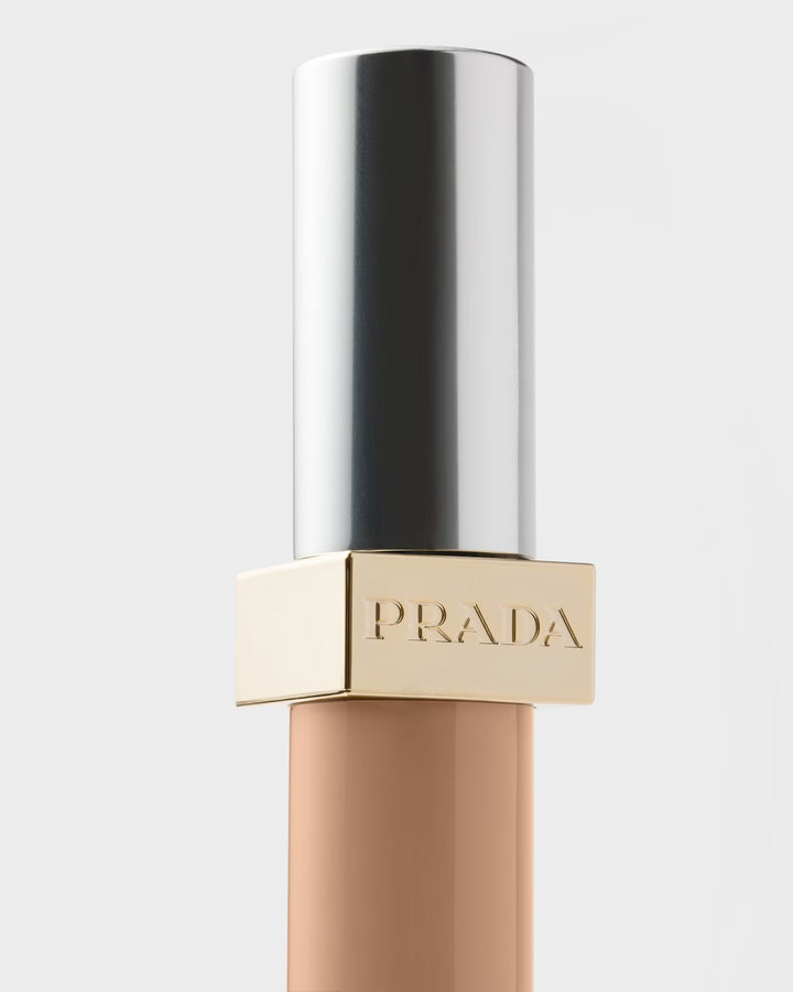 PRADA Concealer 