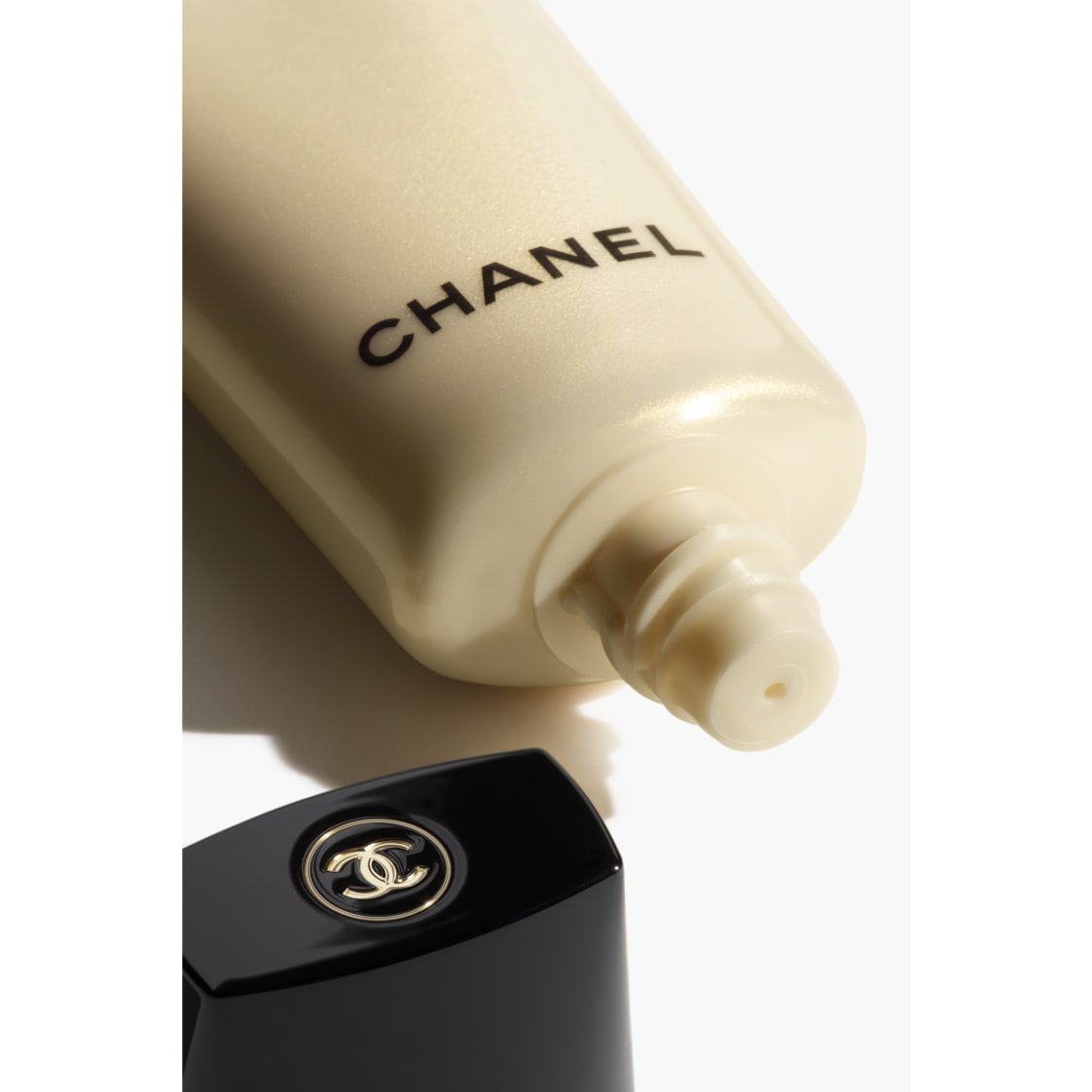 Kem Chống Nắng CHANEL Sublimage La Protection UV-Kallos