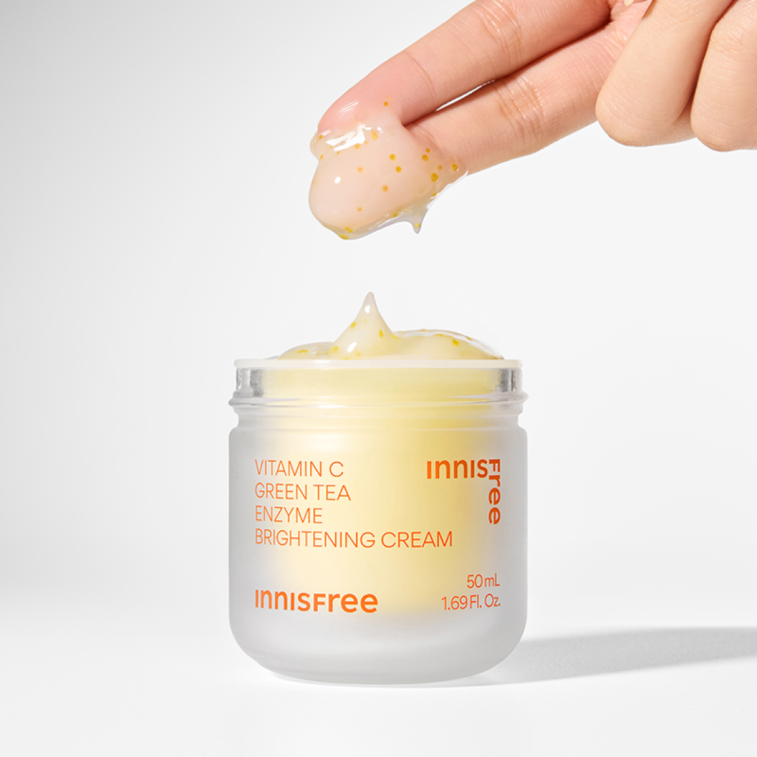 Kem Dưỡng INNISFREE Vitamin C Green Tea Enzyme Brightening Cream