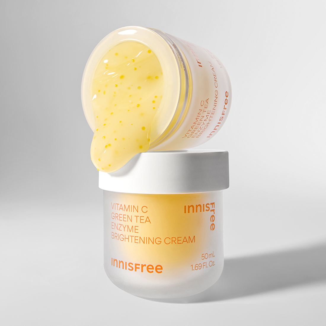 Kem Dưỡng INNISFREE Vitamin C Green Tea Enzyme Brightening Cream