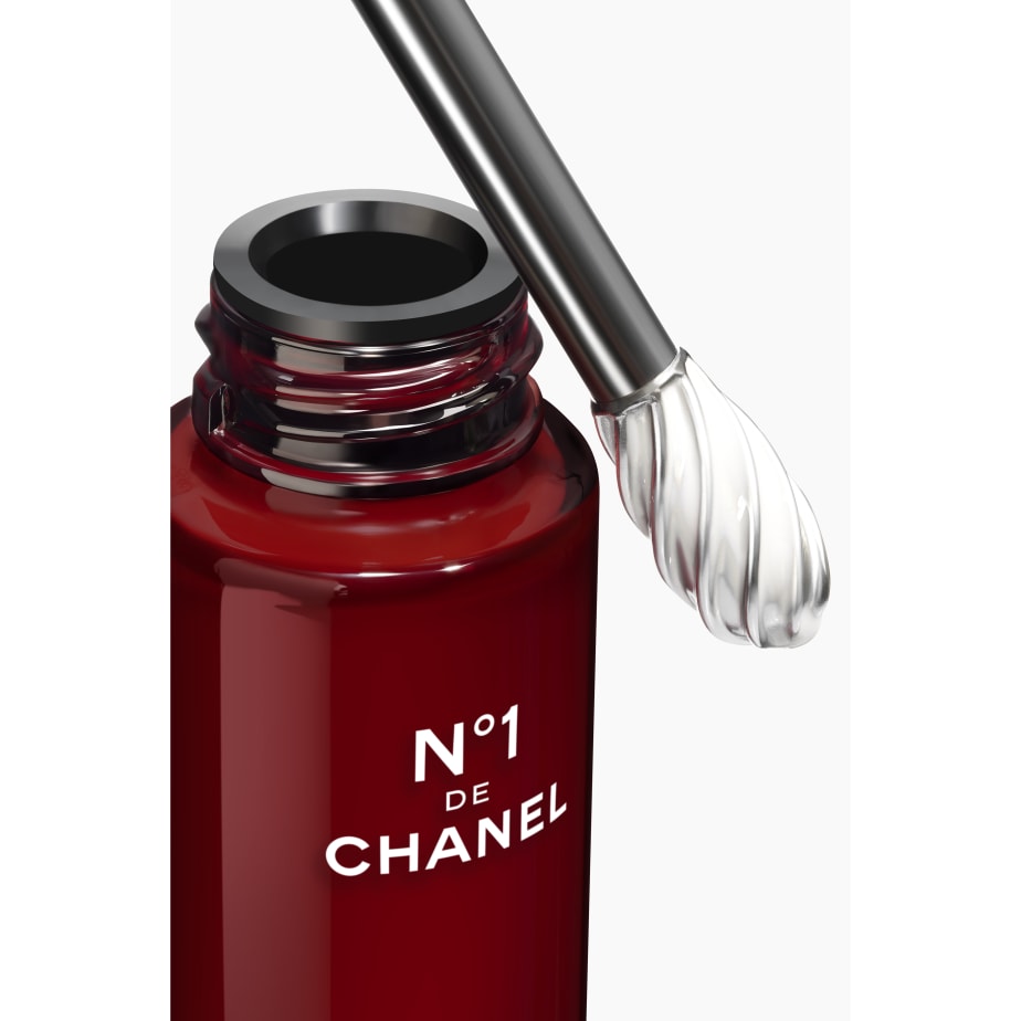 Dưỡng Mắt CHANEL N°1 de Chanel Revitalizing Eye Serum #Red Camellia