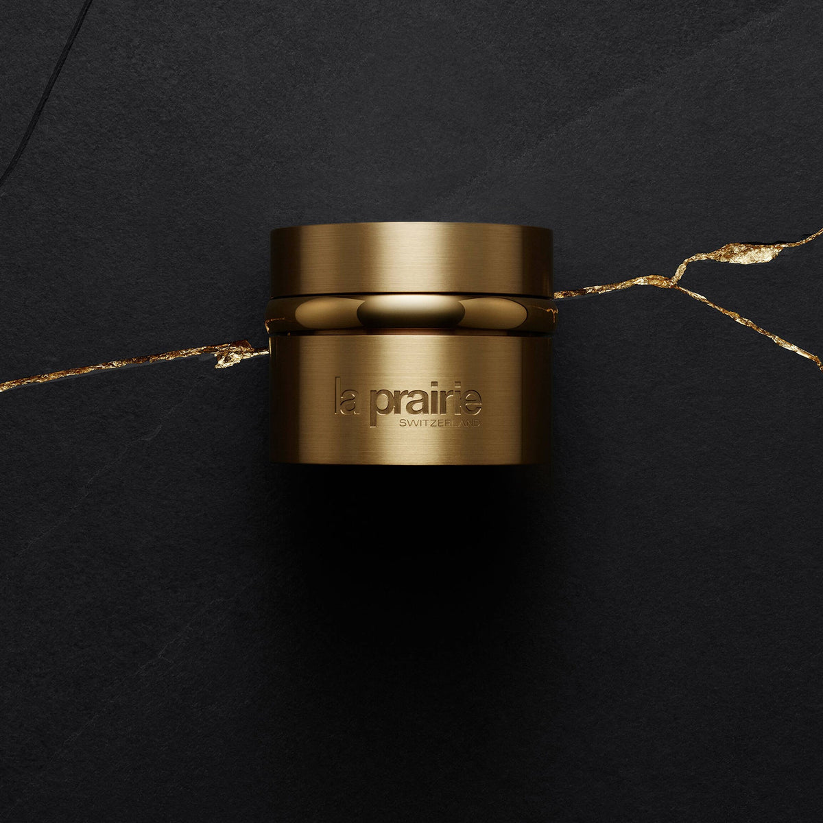 Kem Dưỡng Mắt La Prairie Pure Gold Radiance Eye Cream