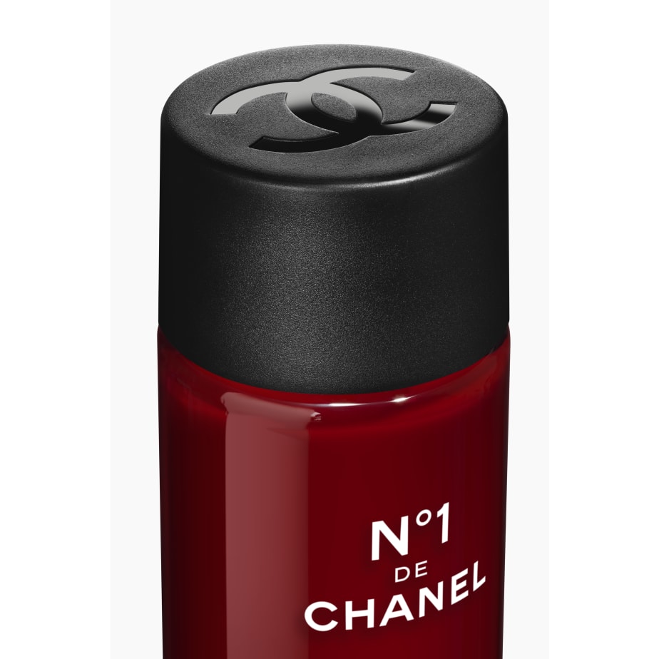 Dưỡng Mắt N°1 de Chanel Revitalizing Eye Serum – Refill #Red Camellia