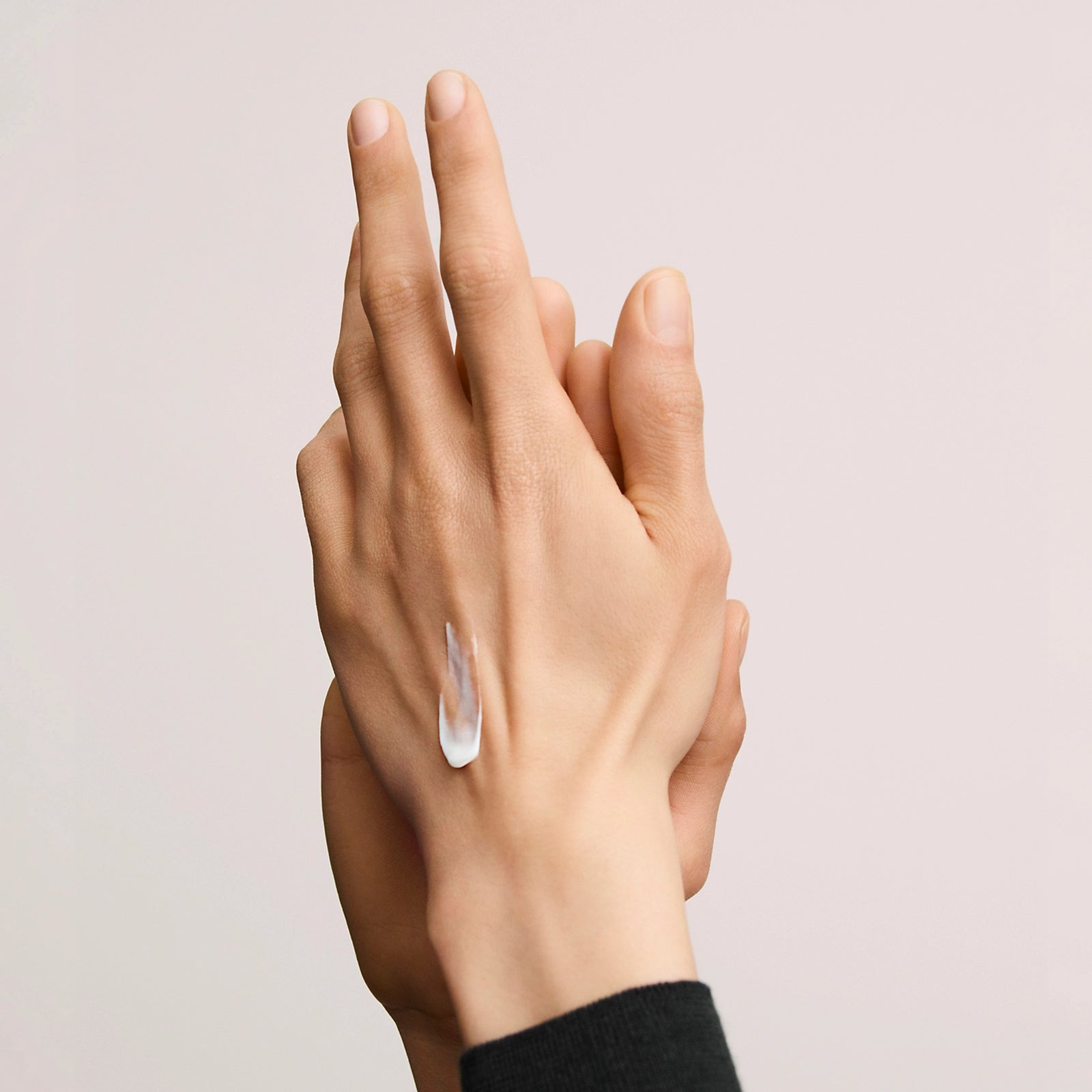 Kem Dưỡng Tay HERMÈS Les Mains Hermès Complete Hand Care #50 mL - Kallos Vietnam