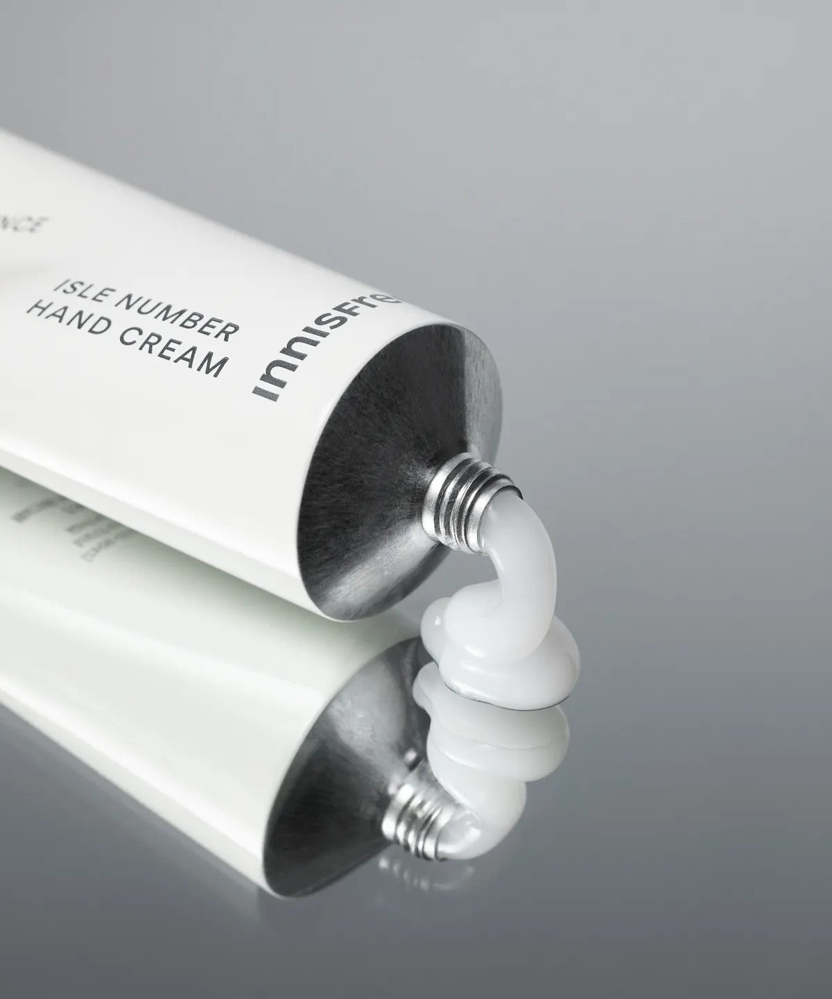 Kem Dưỡng Tay Innisfree Isle Number Hand Cream #000 Green Tea Essence