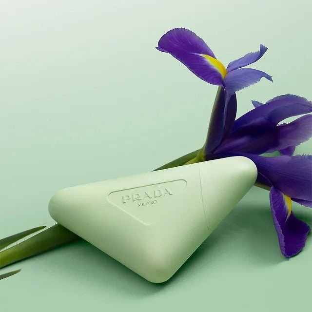 Kem Dưỡng Tay PRADA Augmented Skin Hand Cream