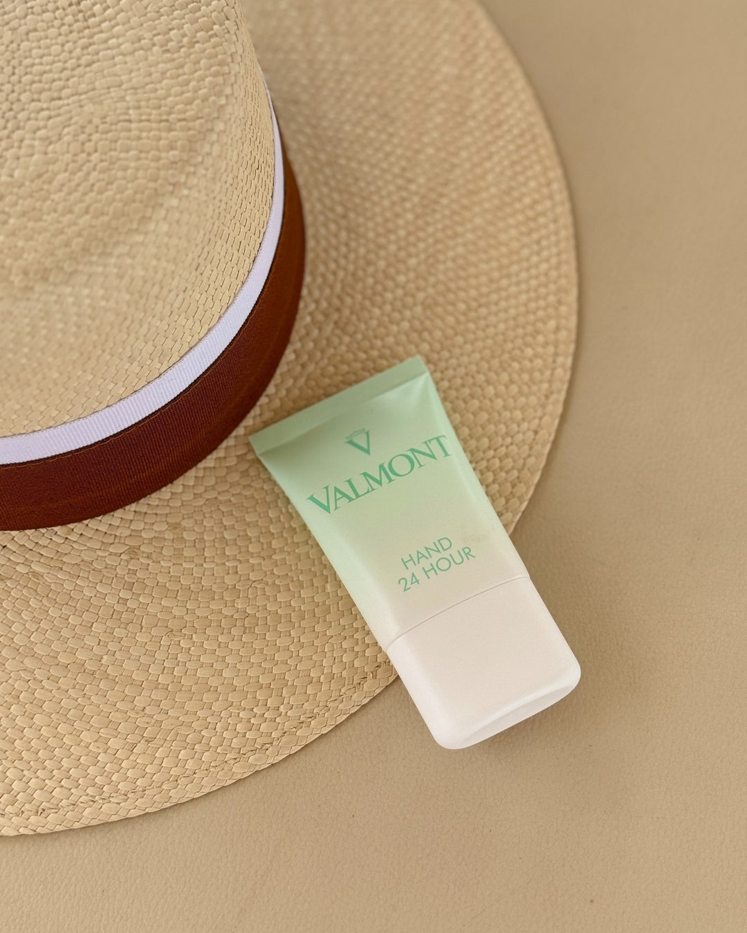 Kem Dưỡng Tay VALMONT Hand 24 Hour Hand Cream