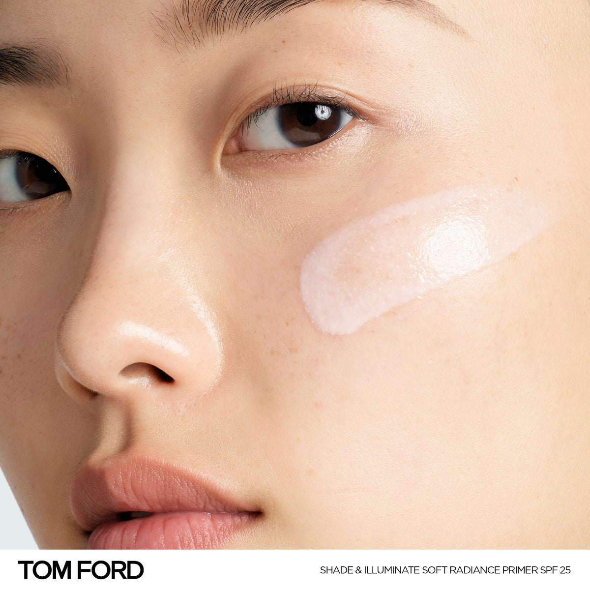 Kem Lót TOM FORD Shade & Illuminate Soft Radiance Primer - Kallos Vietnam