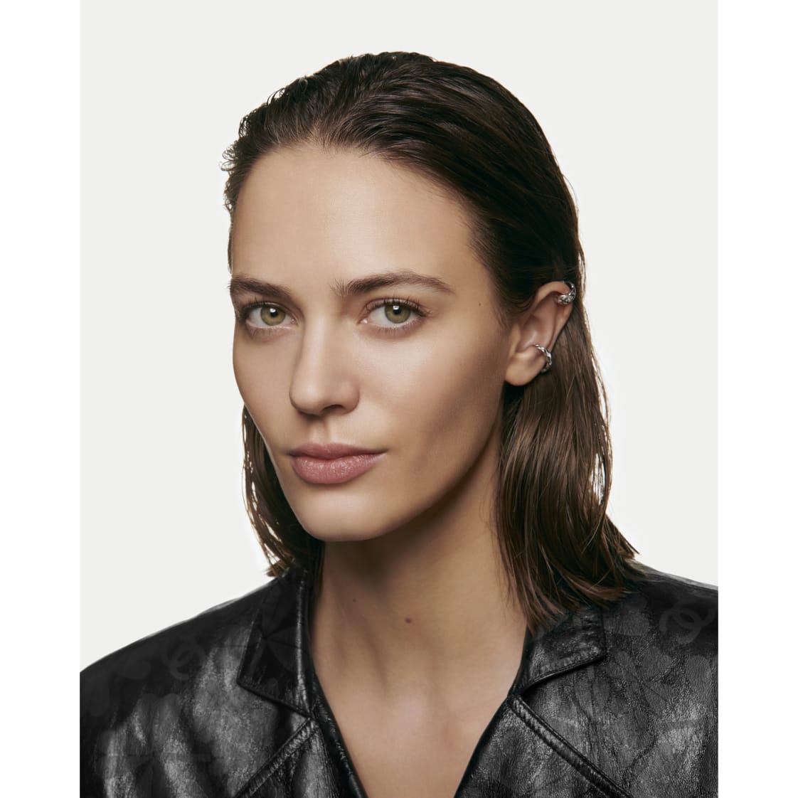 Kem Nền CHANEL Les Beiges Water-Fresh Complexion Touch #BD31 - Medium-Kallos