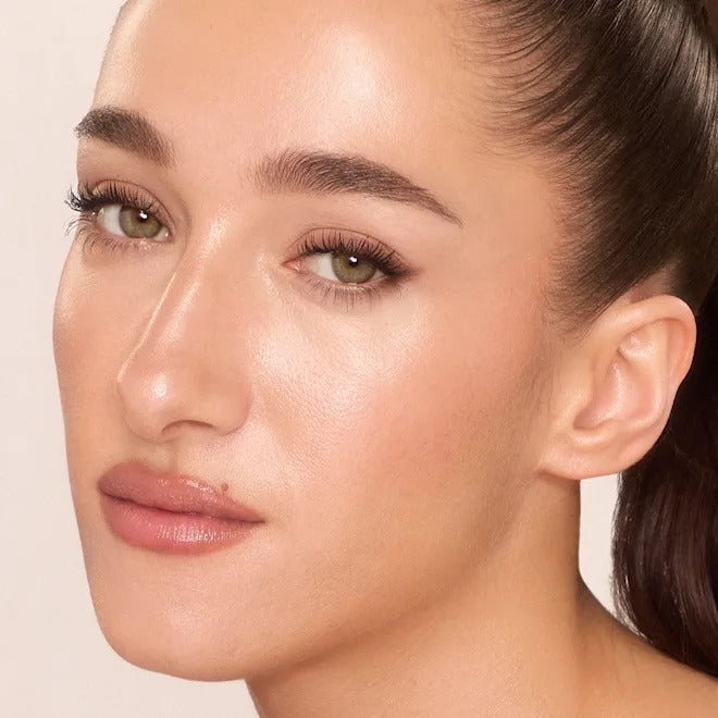 Kem Nền Charlotte Tilbury Unreal Skin Sheer Glow Foundation #4 Fair
