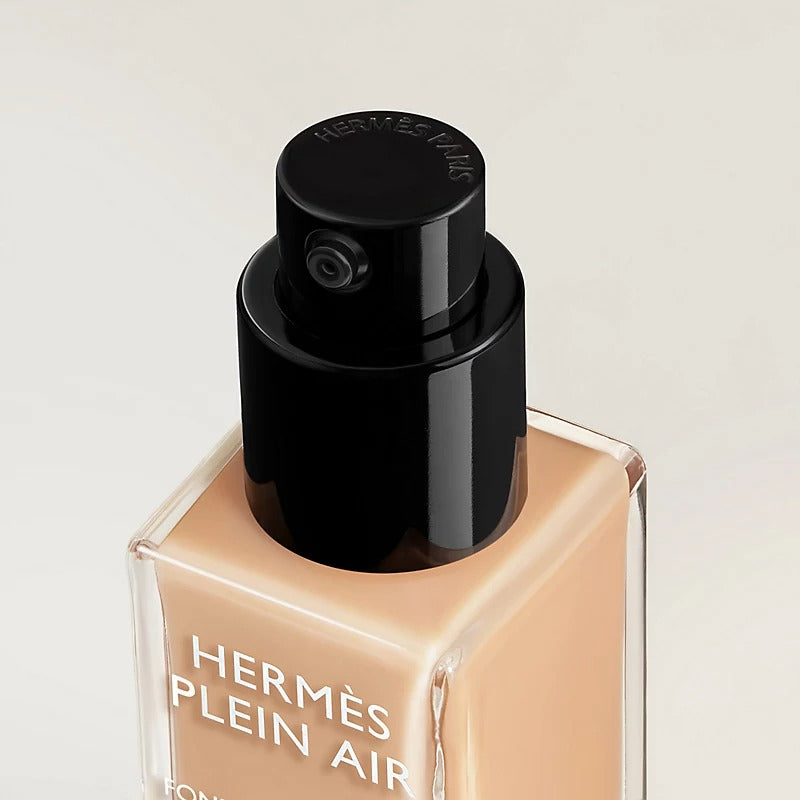 Kem Nền HERMES Luminous Matte Skincare Foundation #33W Sisal