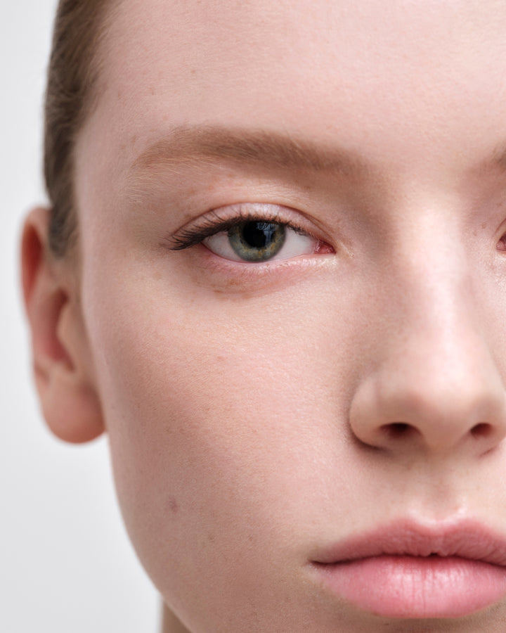 Kem Nền PRADA Reveal Skin Optimizing Foundation 