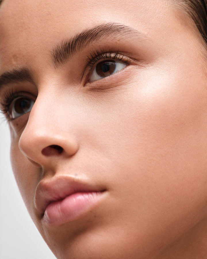 Kem Nền PRADA Reveal Skin Optimizing Foundation 