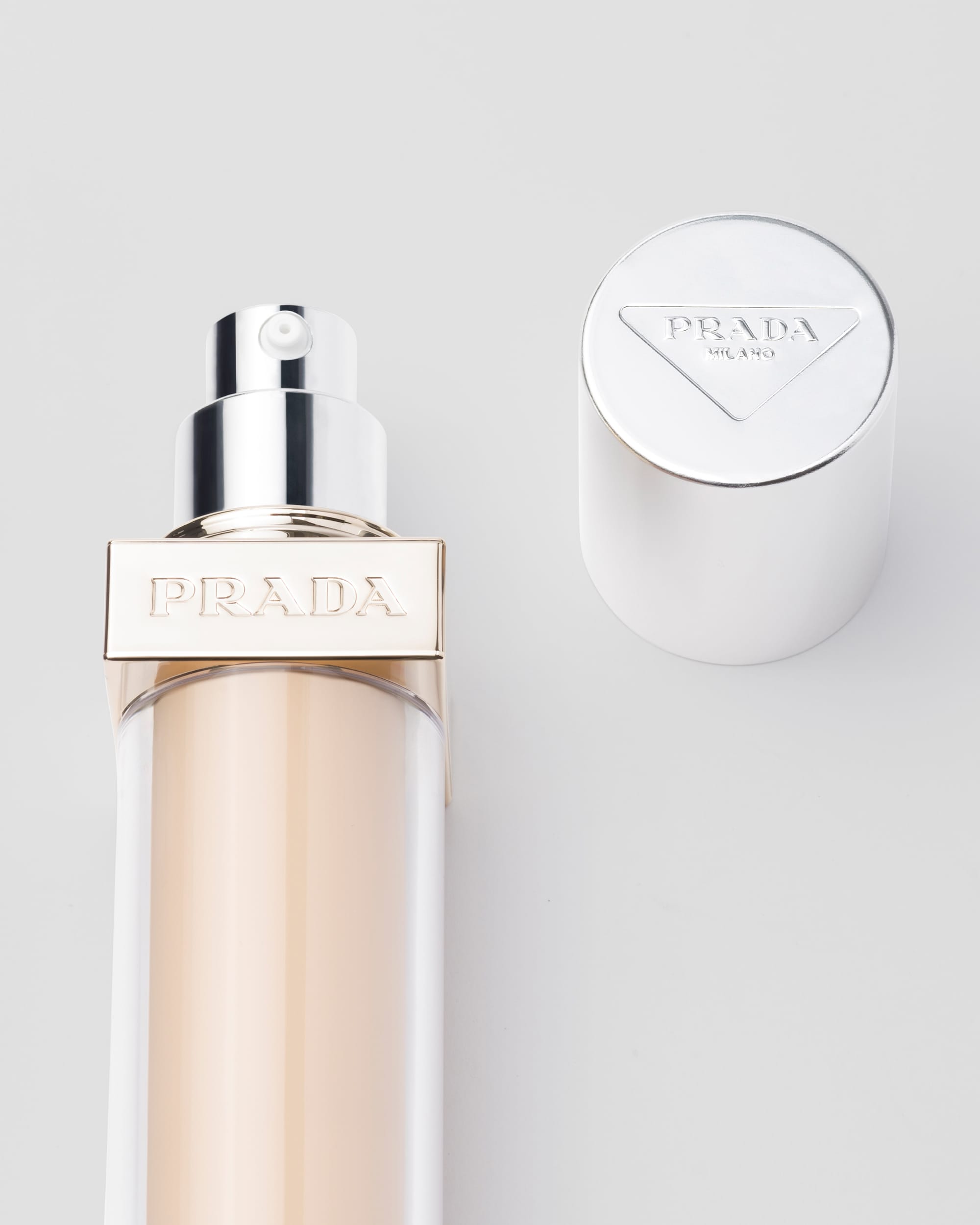 Kem Nền PRADA Reveal Skin Optimizing Foundation #LW5 Light Warm - Kallos Vietnam