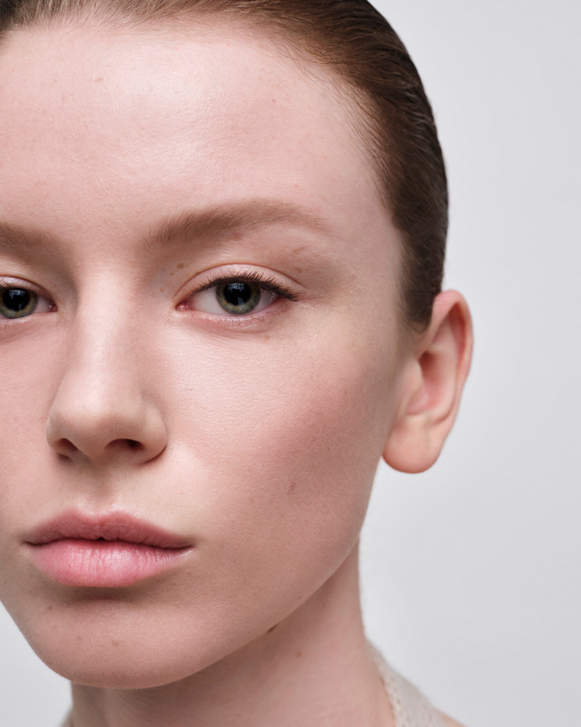 Kem Nền PRADA Reveal Skin Optimizing Foundation - Refill #LC10 Light Cool - Kallos Vietnam