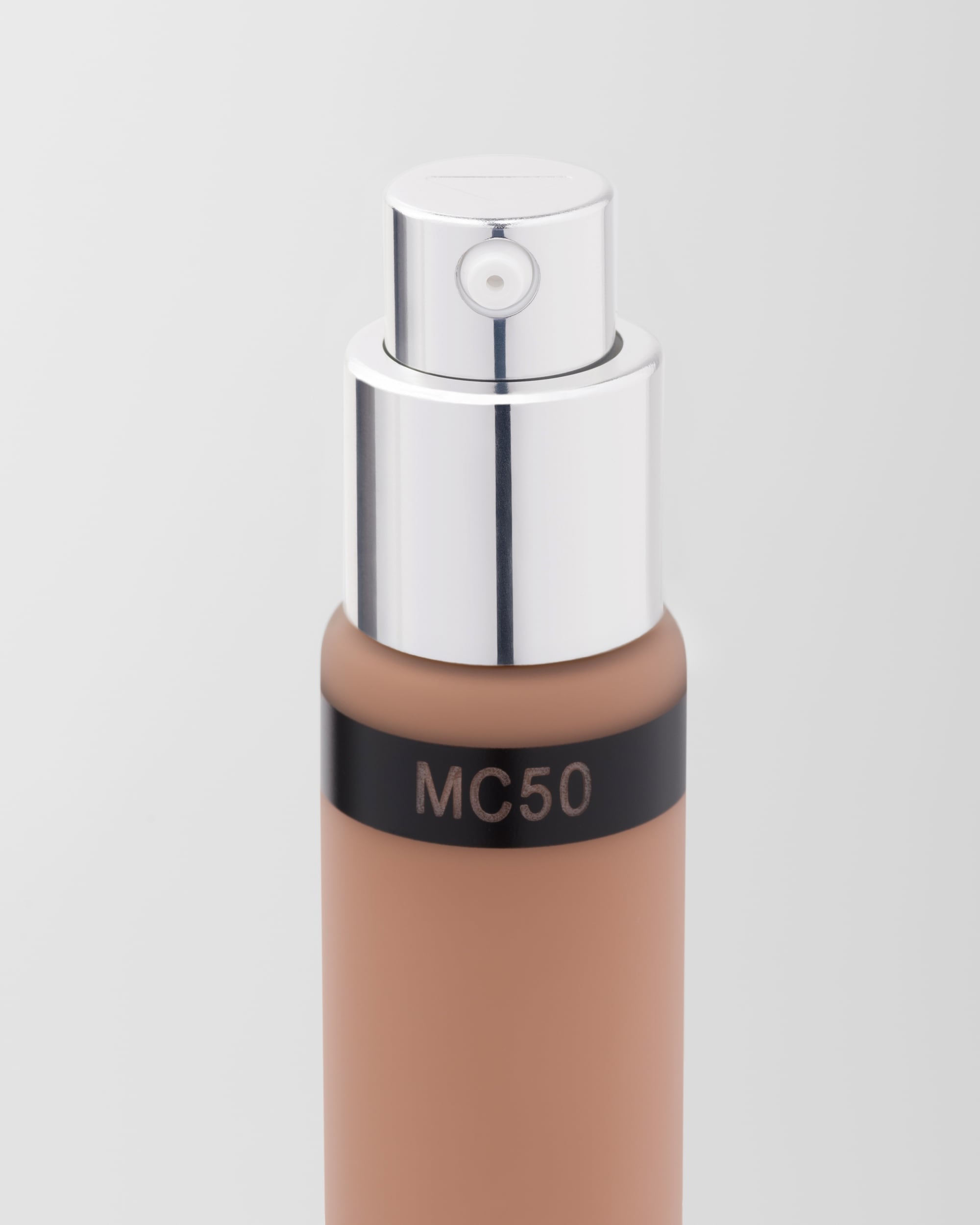 Kem Nền PRADA Reveal Skin Optimizing Foundation - Refill #MC50 Medium Cool - Kallos Vietnam