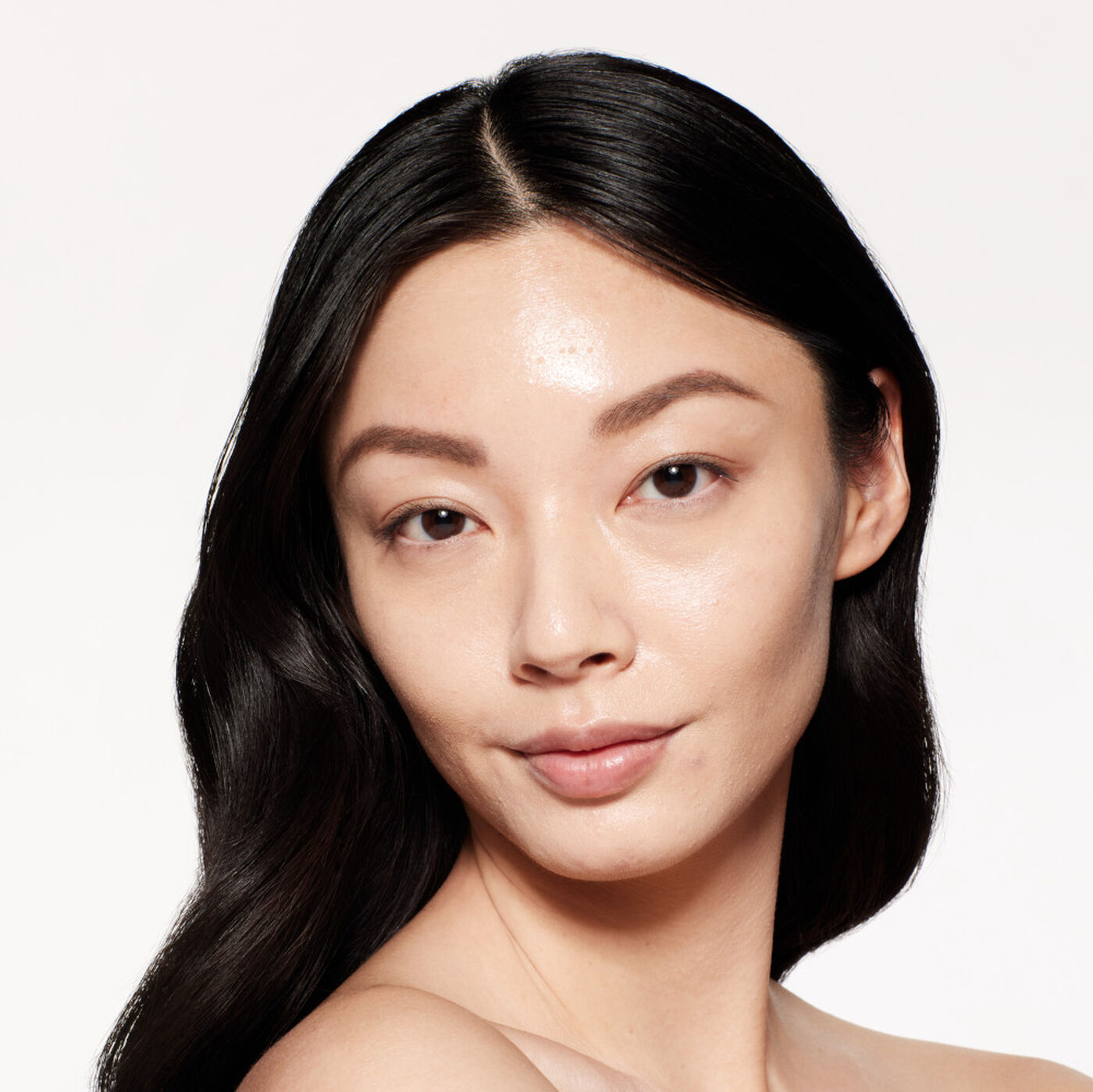 Kem Nền Shiseido RevitalEssence Skin Glow Foundation #210 Birch - Kallos Vietnam