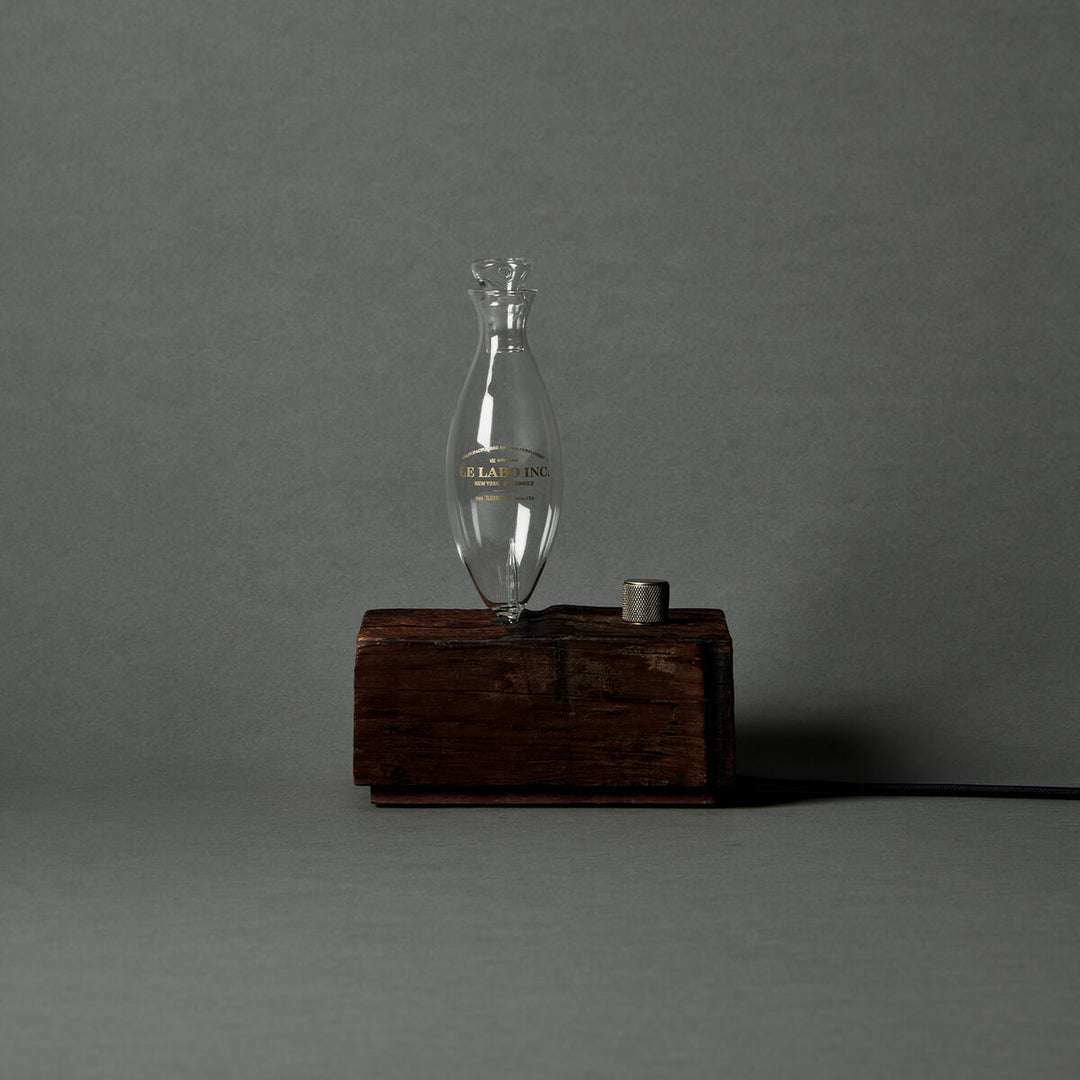 Bộ Khuếch Tán Tinh Dầu LE LABO Santal 26 Small Home Diffuser