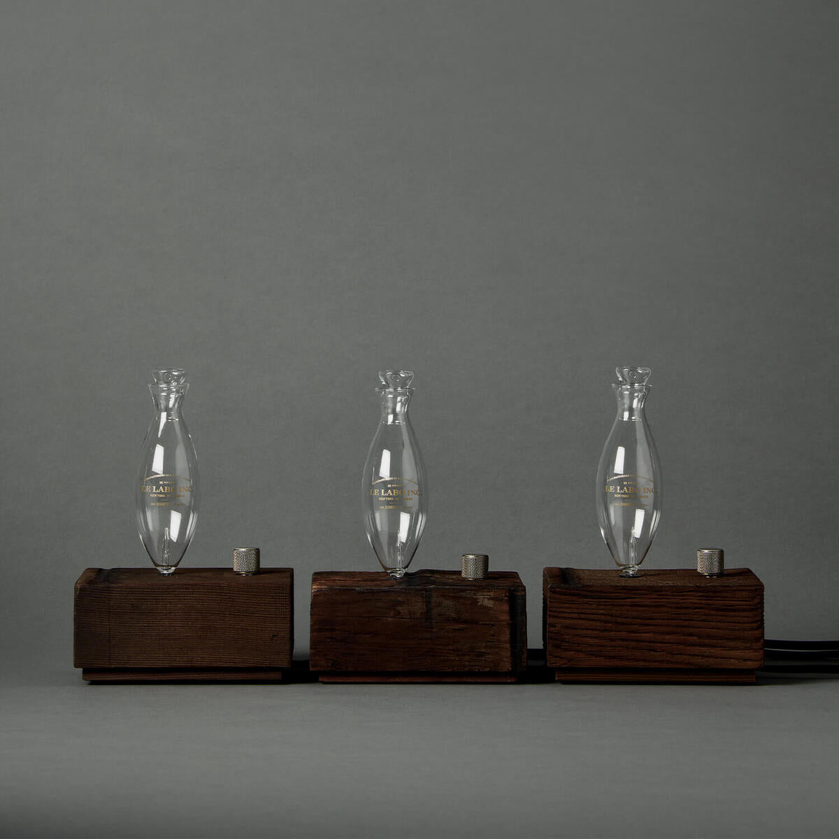 Bộ Khuếch Tán Tinh Dầu LE LABO Santal 26 Small Home Diffuser