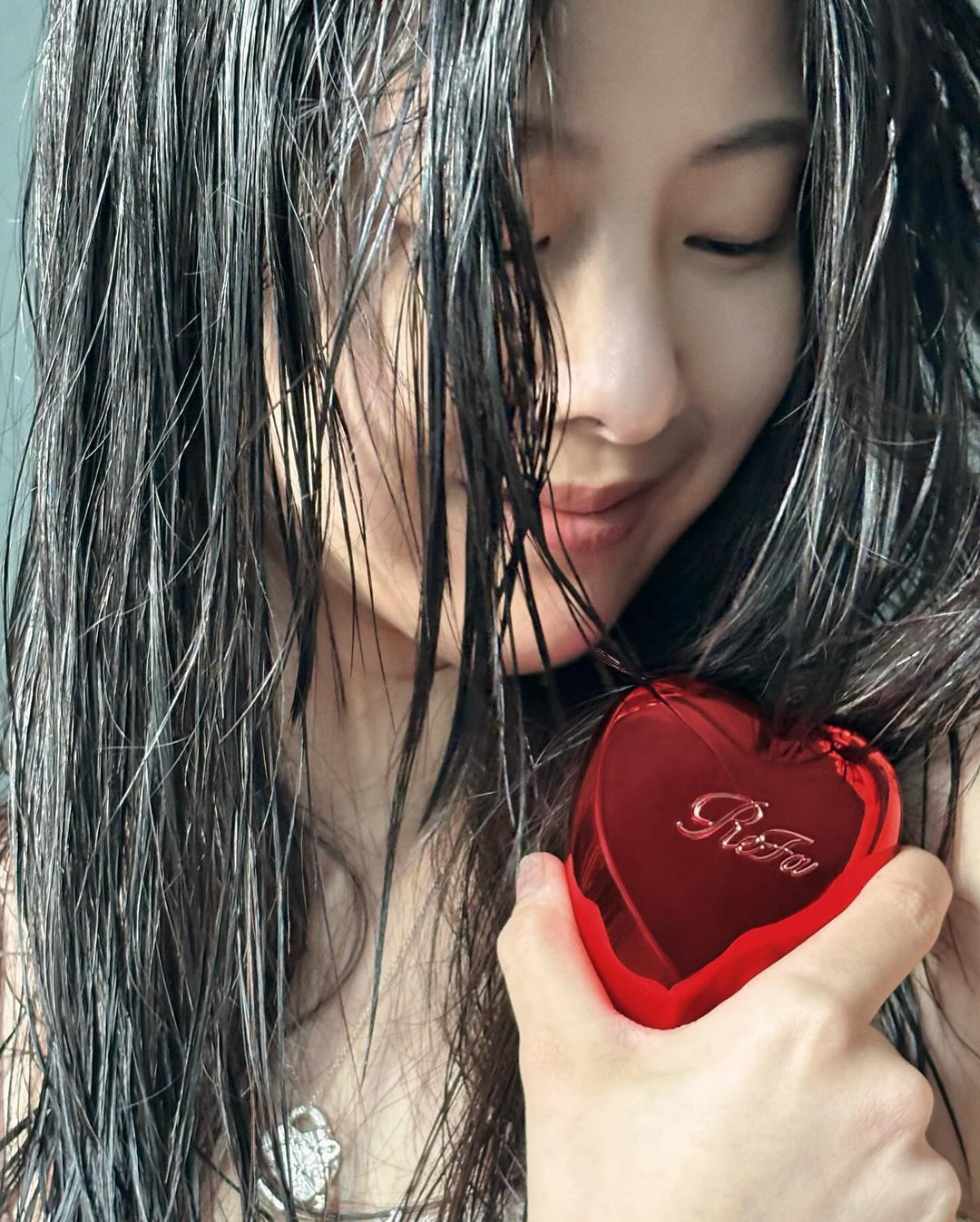 Lược Gỡ Rối ReFa Heart Brush #Shine Red