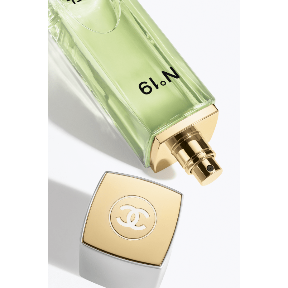 Nước Hoa CHANEL N°19 Eau De Toilette Spray