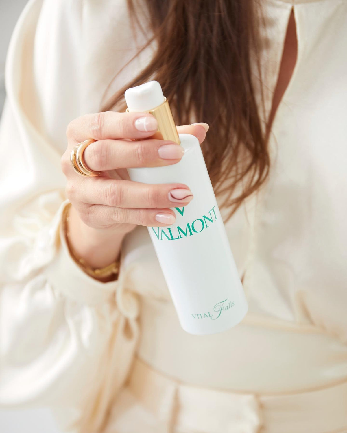 Nước Hoa Hồng VALMONT Vital Falls