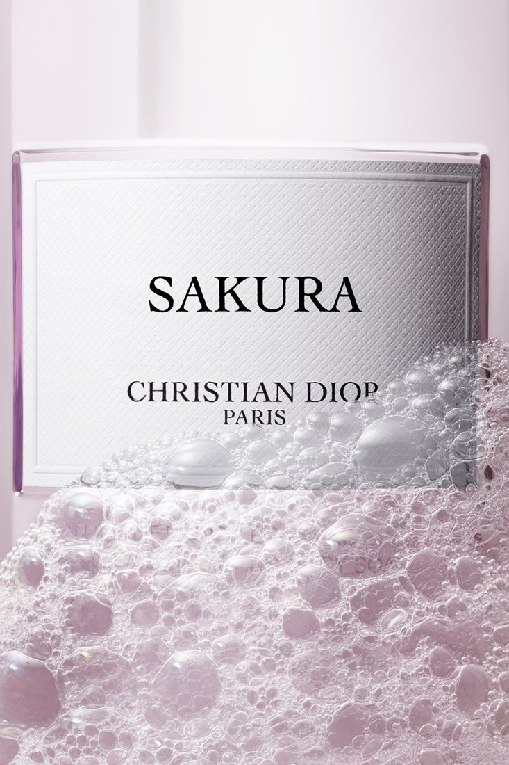 Nước Rửa Tay Dior Sakura Liquid Hand And Body Soap