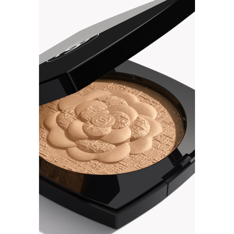 Phấn Bắt Sáng CHANEL Les Symboles de Chanel Le Camélia #Warm Gold - Kallos Vietnam