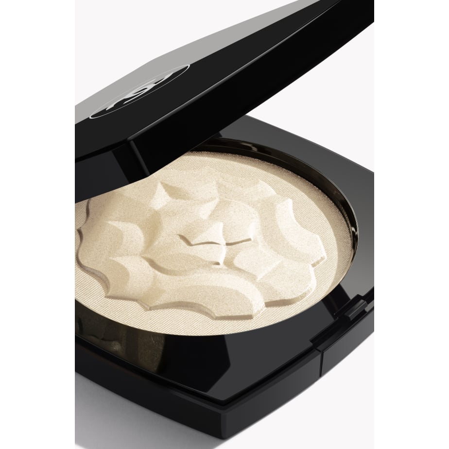Phấn Bắt Sáng CHANEL Les Symboles de Chanel Le Lion #Pearly White - Kallos Vietnam