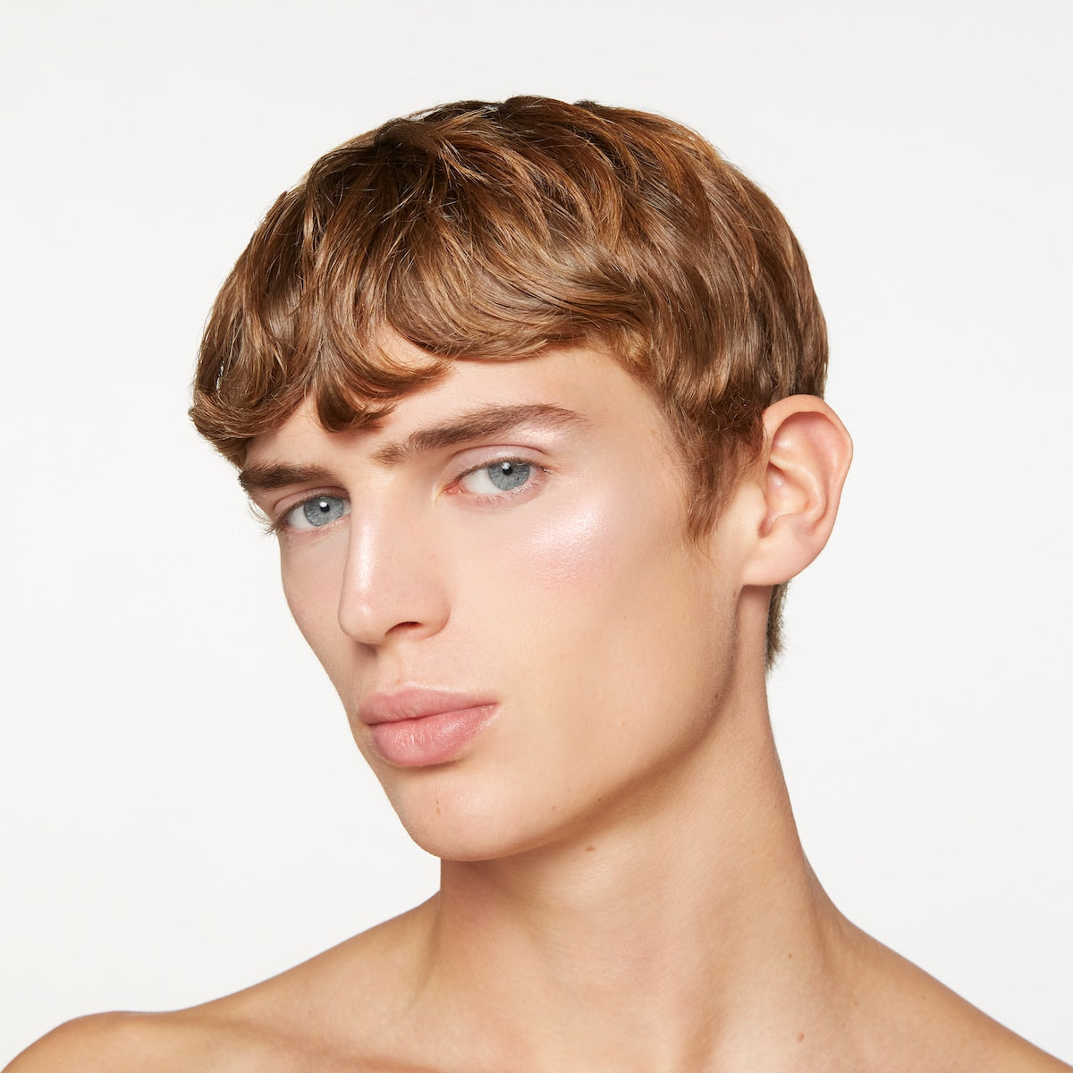 Phấn Bắt Sáng GUCCI Glow Highlighter Powder #01 Sunrise Gold-Kallos