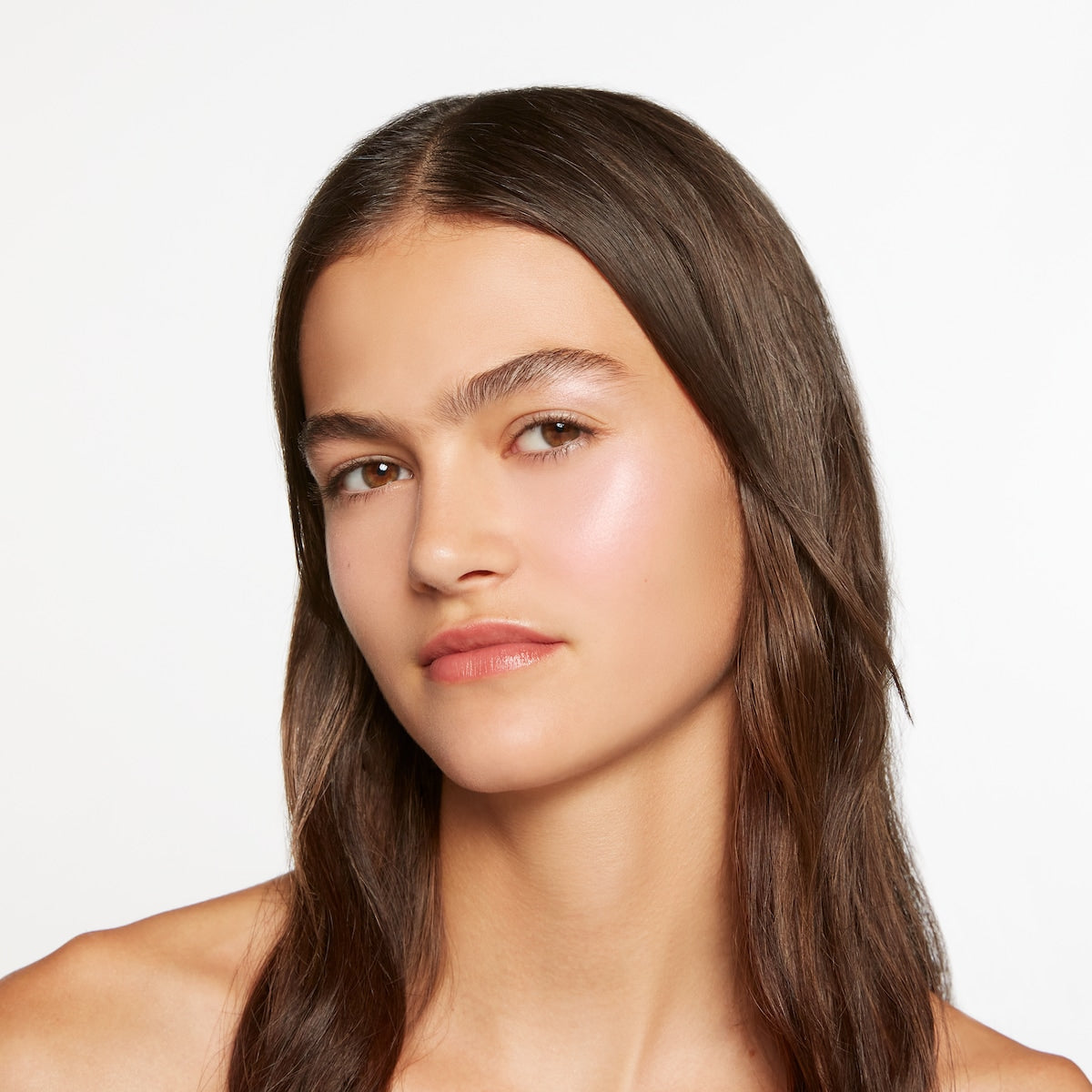 Phấn Bắt Sáng GUCCI Glow Highlighter Powder #02 Frosted Lilac