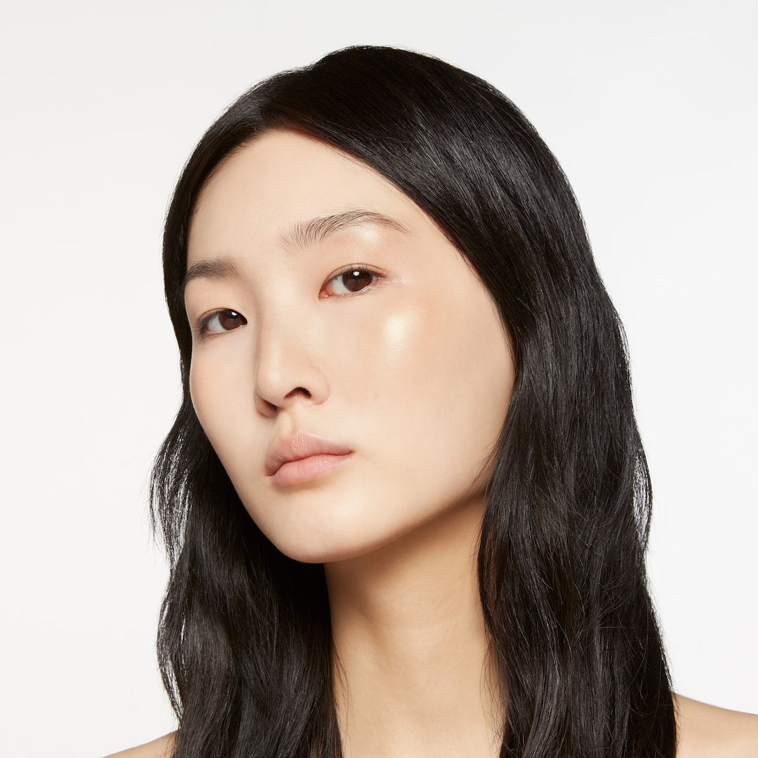 Phấn Bắt Sáng GUCCI Glow Highlighter Powder #03 Warm Gold