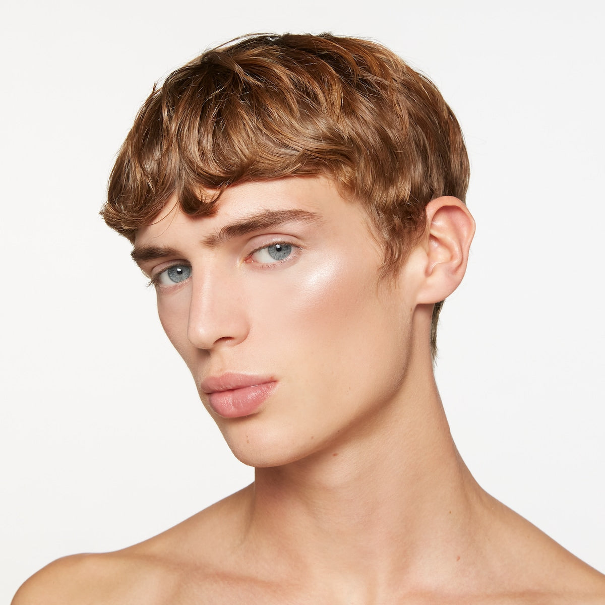 Phấn Bắt Sáng GUCCI Glow Highlighter Powder #04 Opal Pink