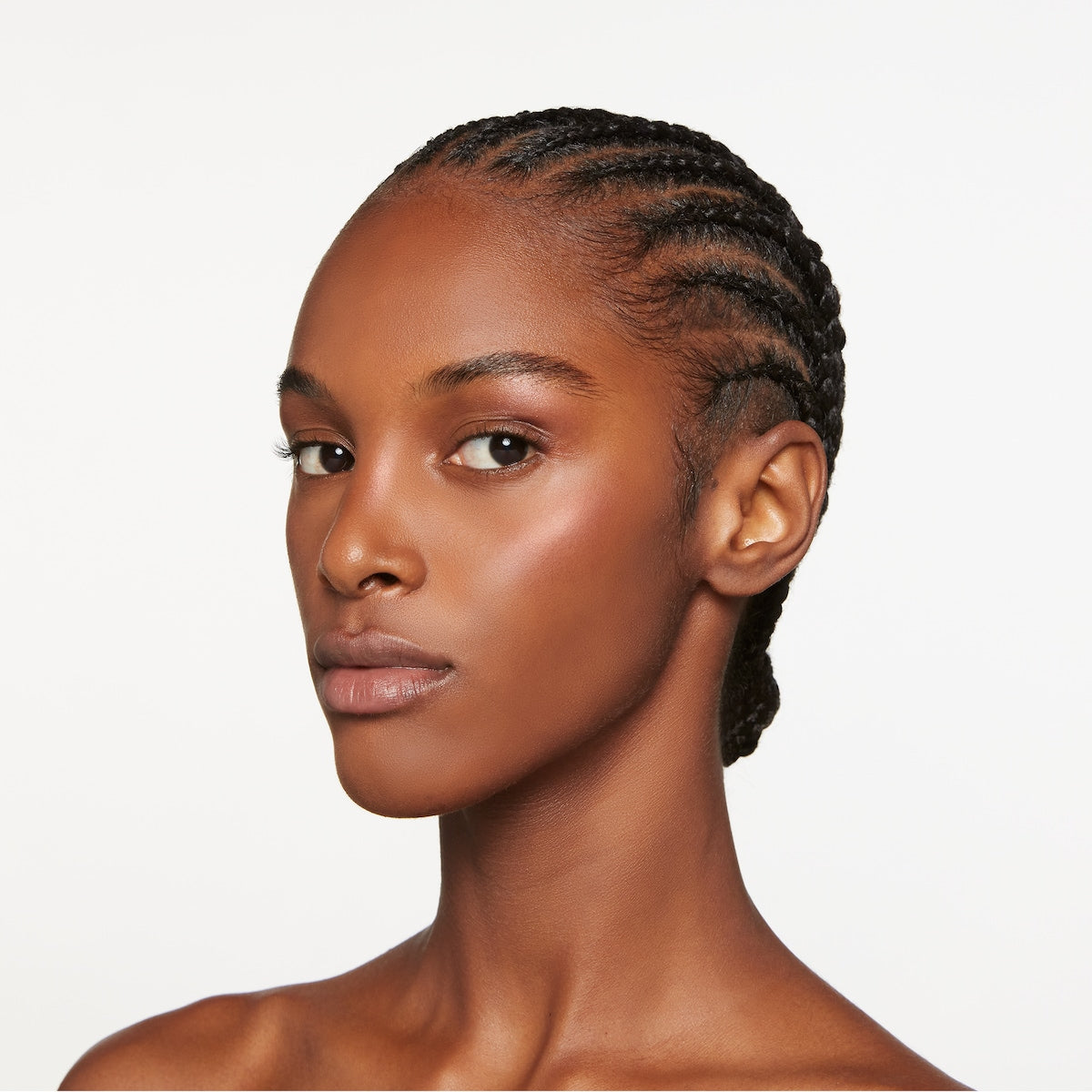 Phấn Bắt Sáng GUCCI Glow Highlighter Powder #05 Warm Bronze