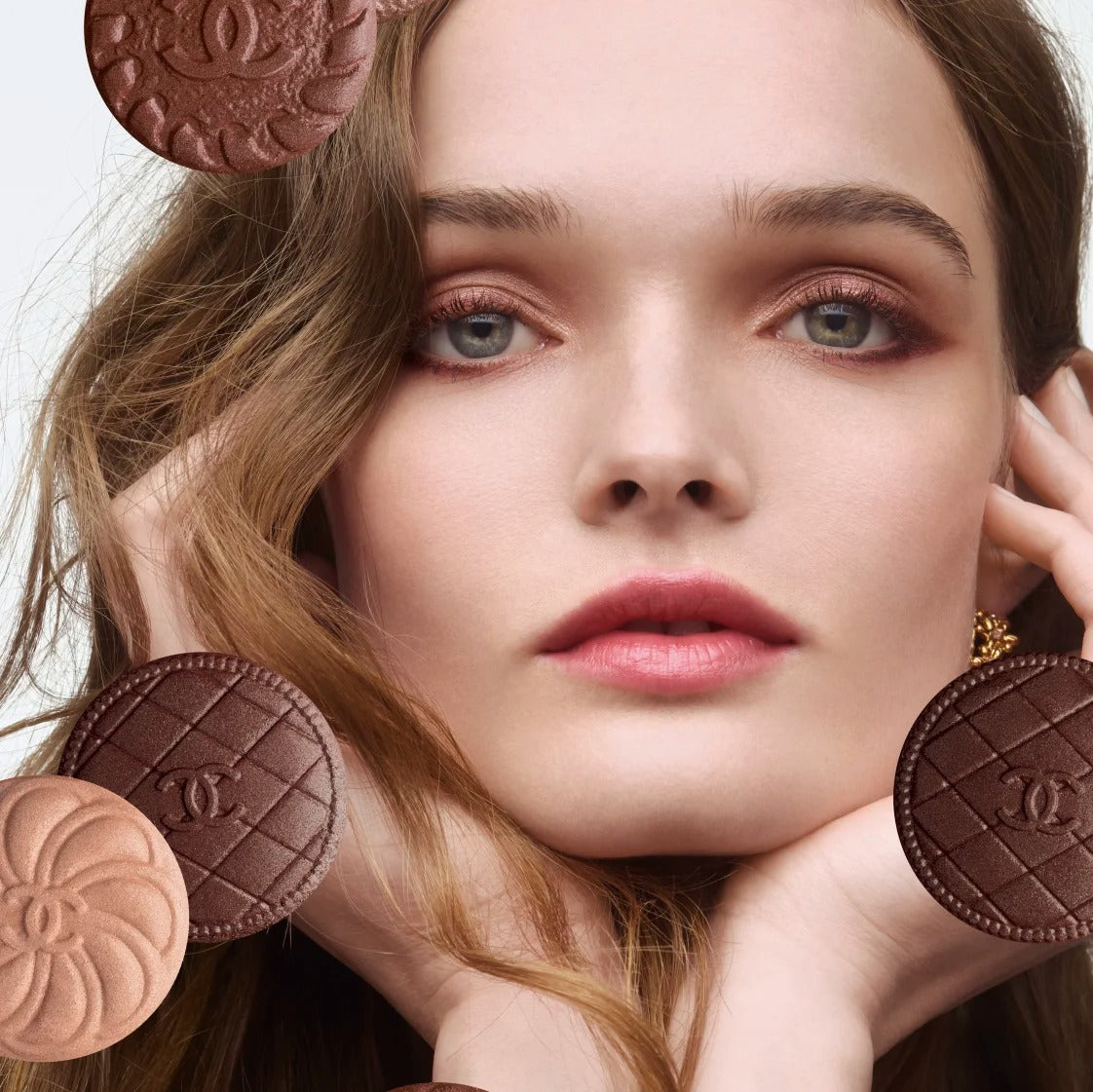 Phấn Mắt CHANEL Les 4 Ombres Boutons #219 Boutons Couture