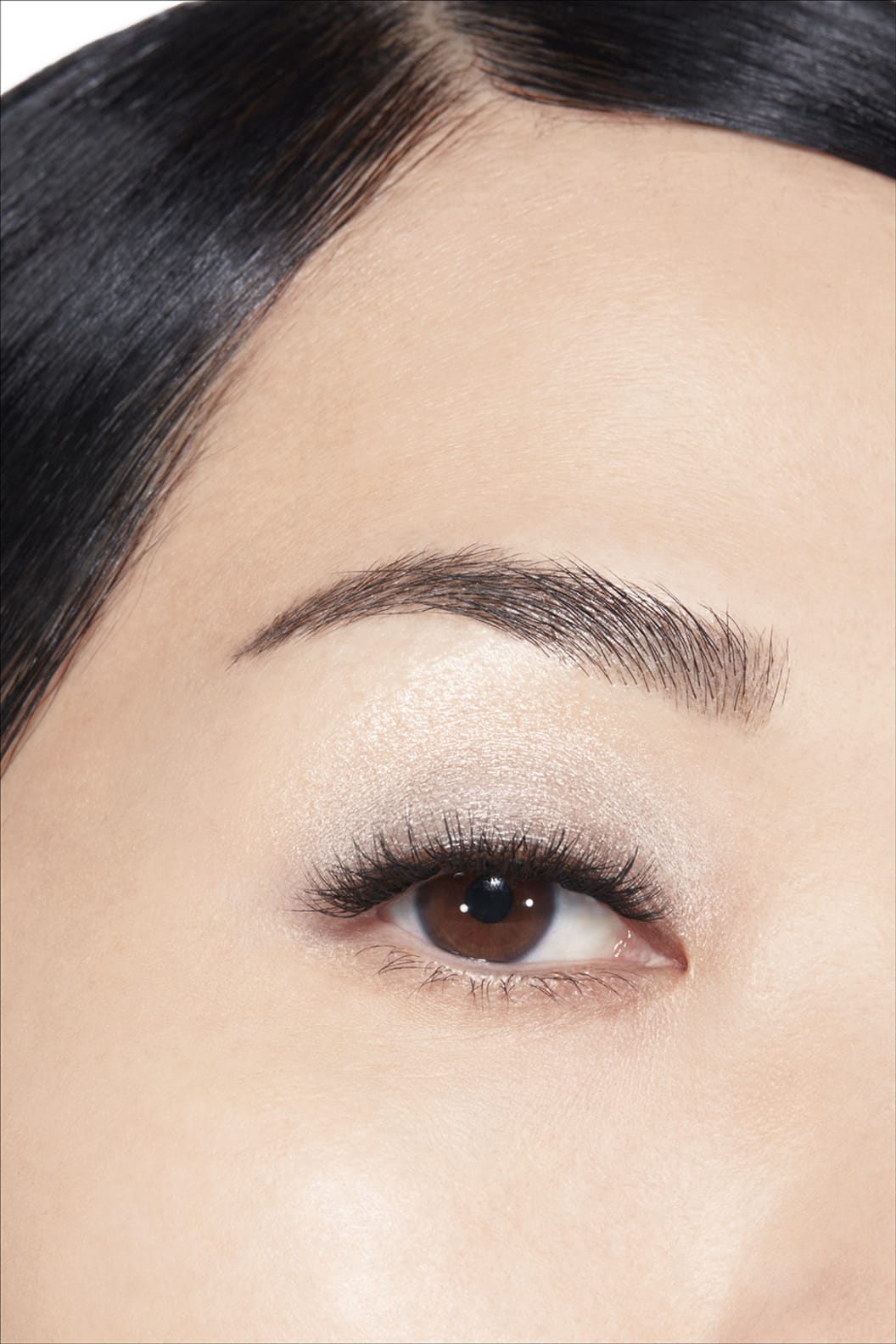 Phấn Mắt CHANEL Ombre Essentielle #220 Blanc Perle - Kallos Vietnam